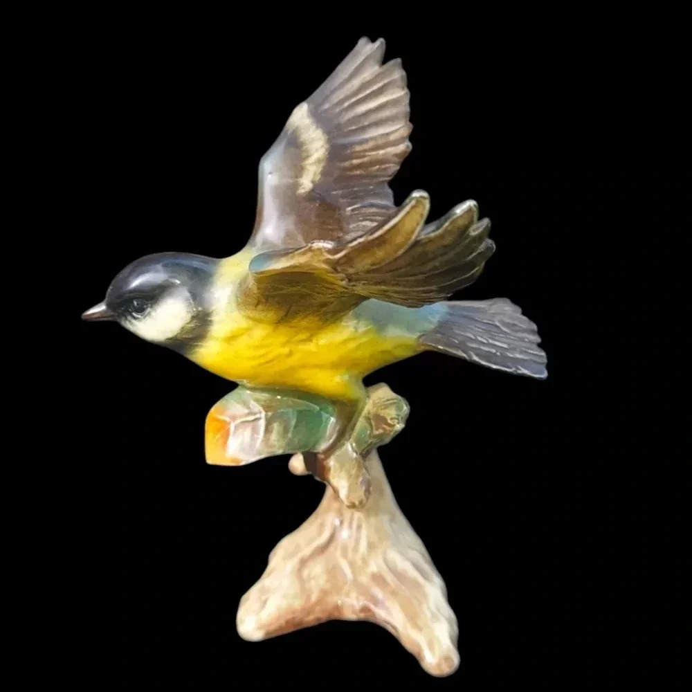 Vintage 1966 Goebel Great Titmouse Bird Figurine
